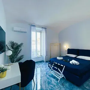 apt-luxury-blue-house.hotels-amalfi.com/