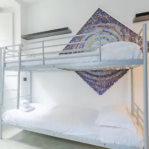 Apartment 25, Rome